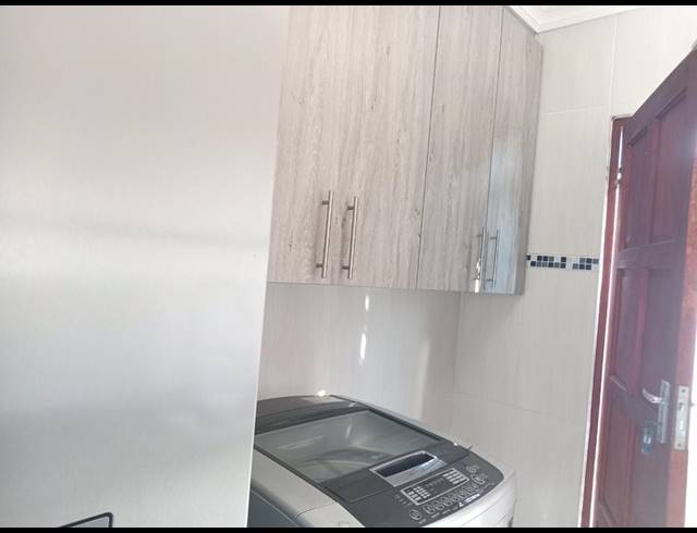 3 BEDROOM HOUSE FOR SALE IN GREENHILLS